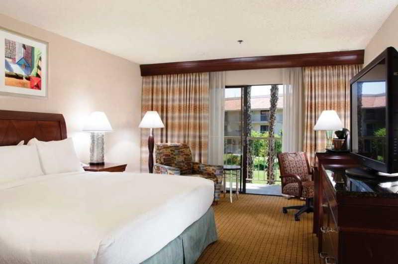 Doubletree By Hilton Bakersfield Hotel Ngoại thất bức ảnh