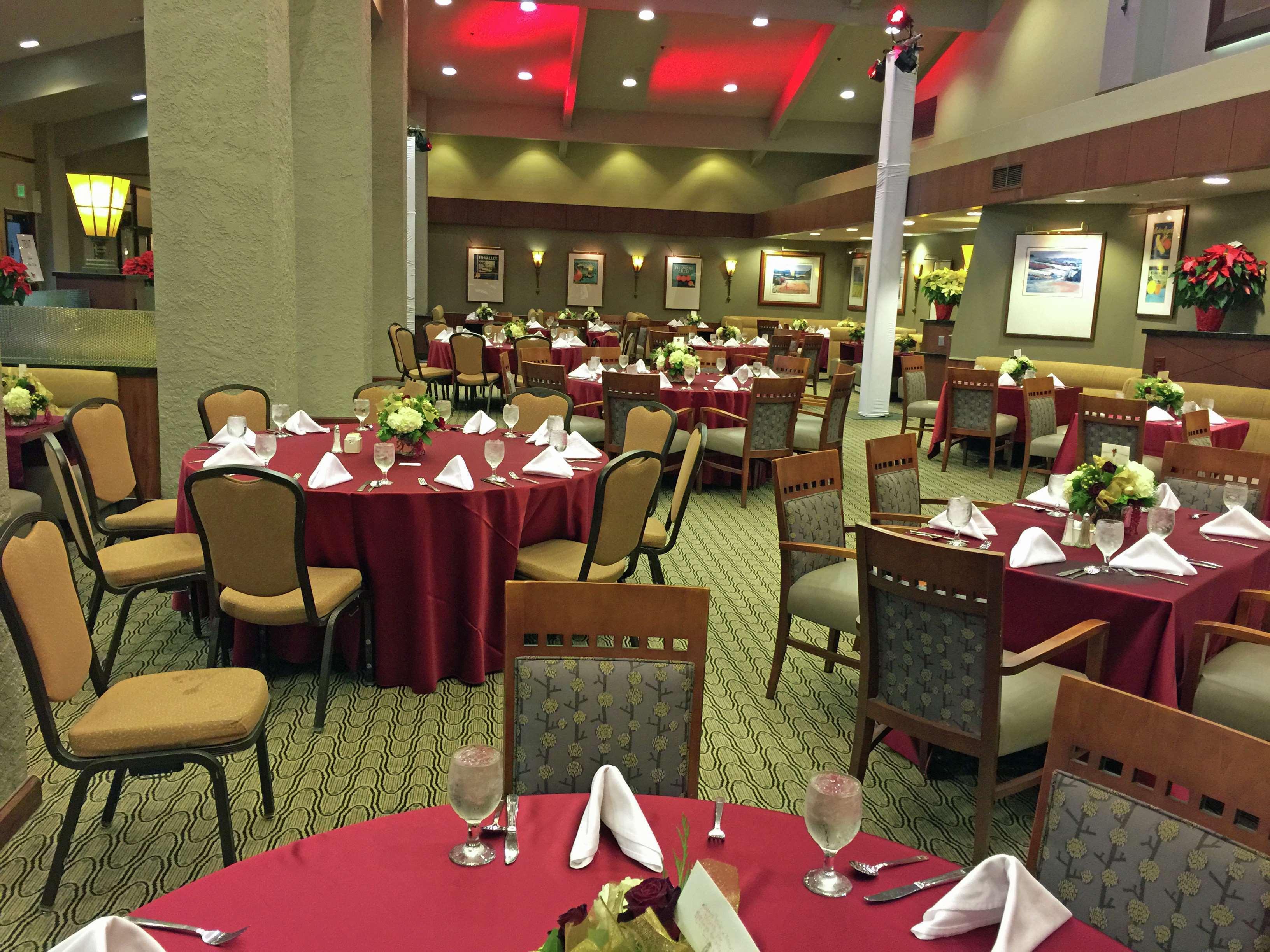 Doubletree By Hilton Bakersfield Hotel Ngoại thất bức ảnh