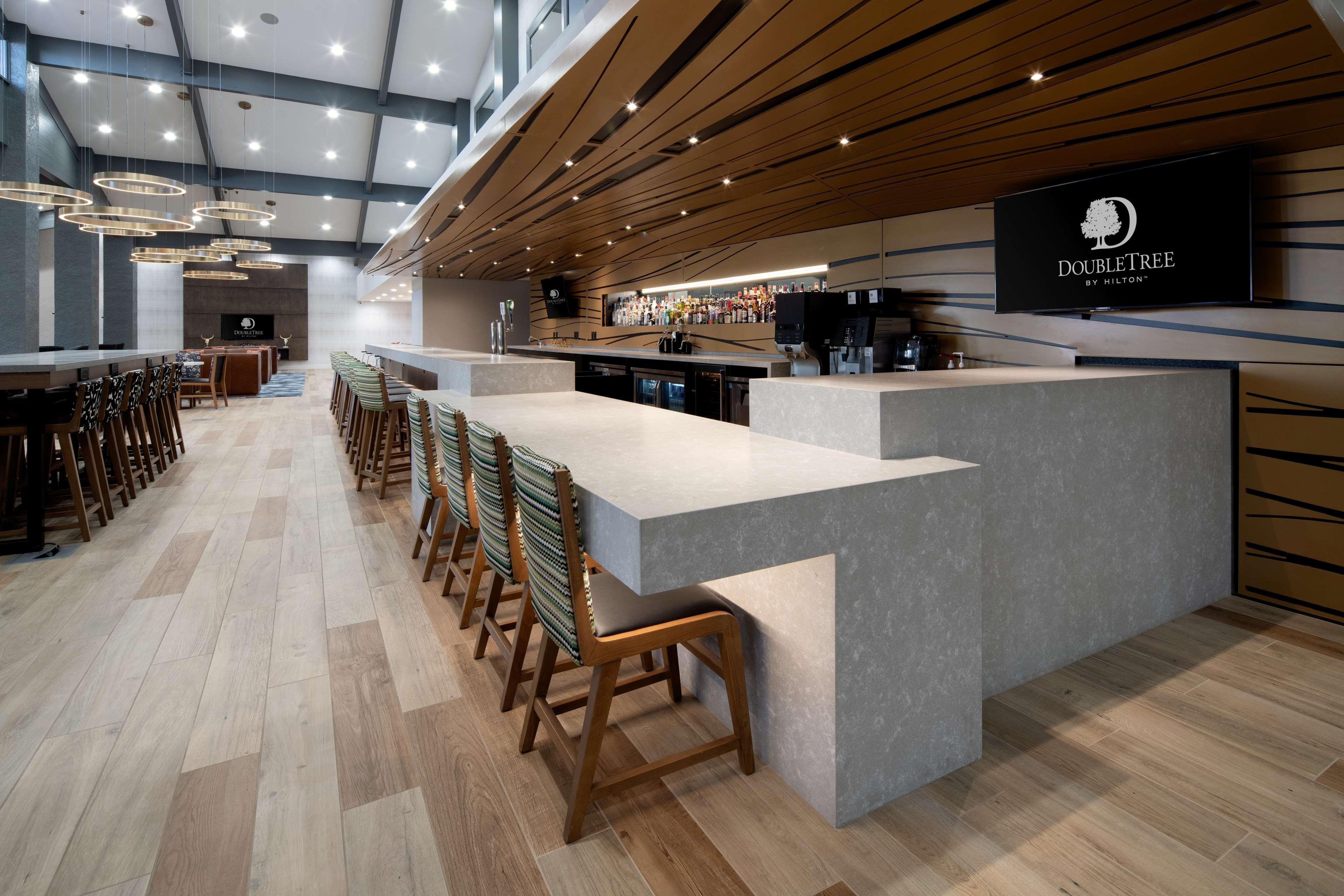Doubletree By Hilton Bakersfield Hotel Ngoại thất bức ảnh